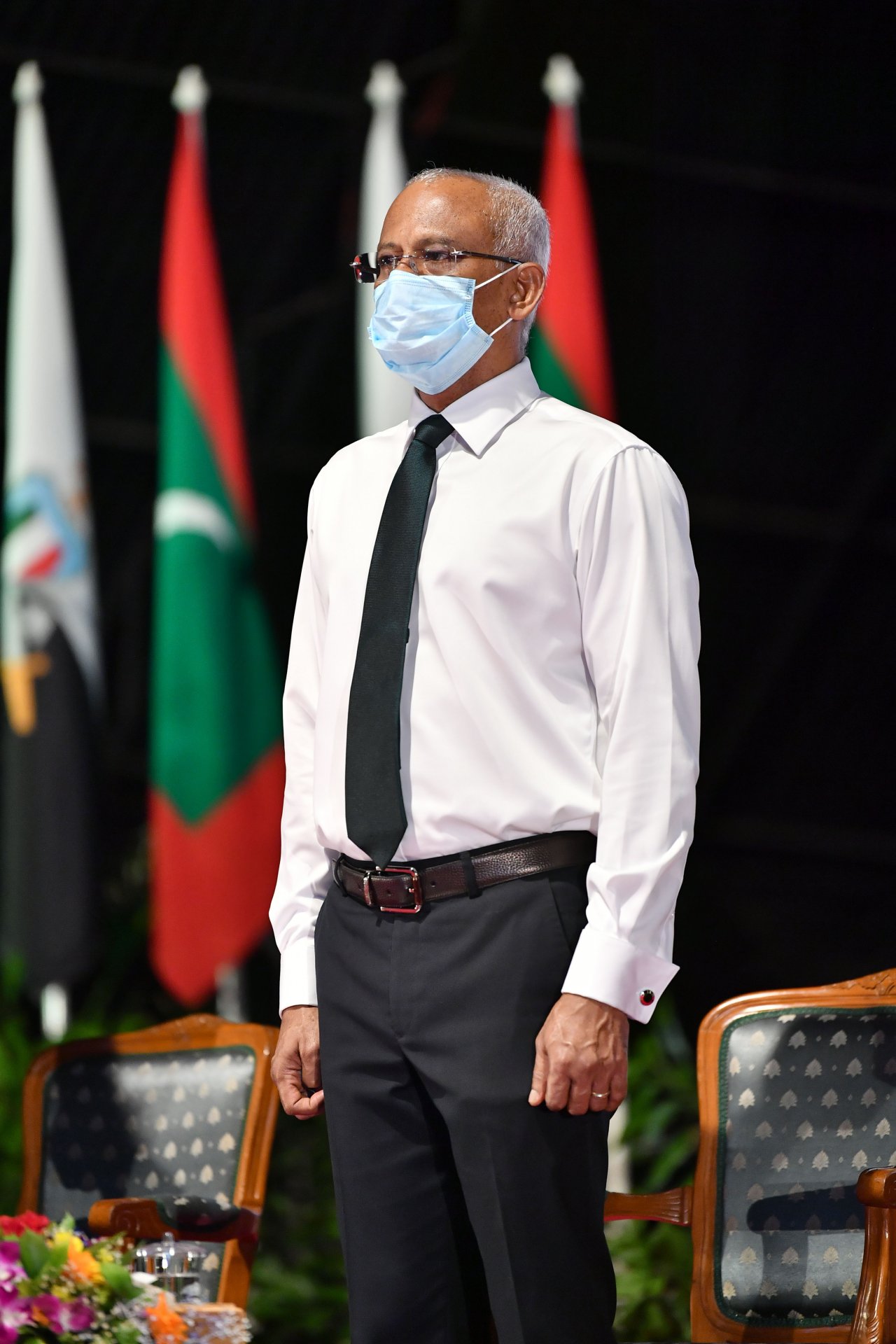 ރައީސުލްޖުމްހޫރިއްޔާ ދިވެހި ސިފައިންނާ ބައްދަލު ކުރެއްވުން