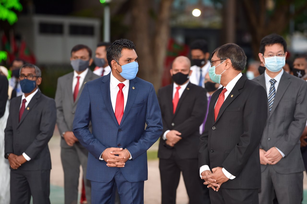 އޮކްޓޯބަރު 18، 2020: ގައުމީ ދުވަހުގެ ދިދަ ނެގުމުގެ ރަަސްމިއްޔާތު