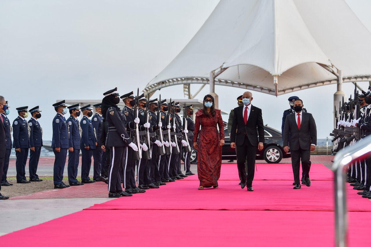 އޮކްޓޯބަރު 18، 2020: ގައުމީ ދުވަހުގެ ދިދަ ނެގުމުގެ ރަަސްމިއްޔާތު