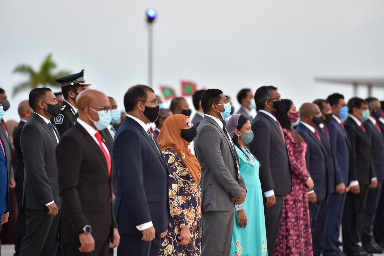 އޮކްޓޯބަރު 18، 2020: ގައުމީ ދުވަހުގެ ދިދަ ނެގުމުގެ ރަަސްމިއްޔާތު