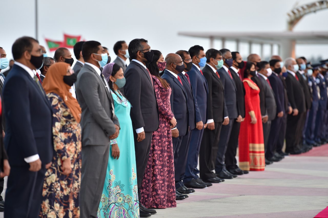 އޮކްޓޯބަރު 18، 2020: ގައުމީ ދުވަހުގެ ދިދަ ނެގުމުގެ ރަަސްމިއްޔާތު