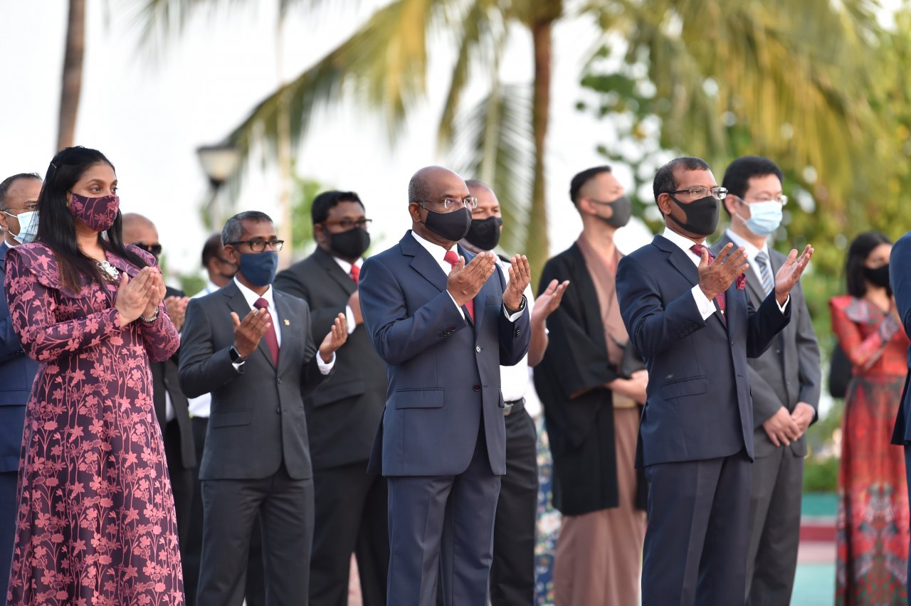 އޮކްޓޯބަރު 18، 2020: ގައުމީ ދުވަހުގެ ދިދަ ނެގުމުގެ ރަަސްމިއްޔާތު