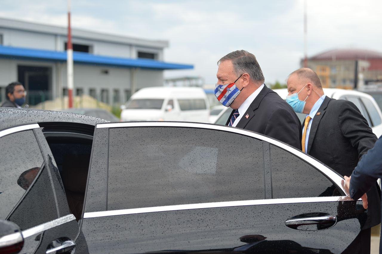 އެމެރިކާގެ ހާރިޖީ ވަޒީރު މައިކް ޕޮމްޕޭއޯ ރާއްޖެއަށް ޒިޔާރަތް ކުރެއްވުން 