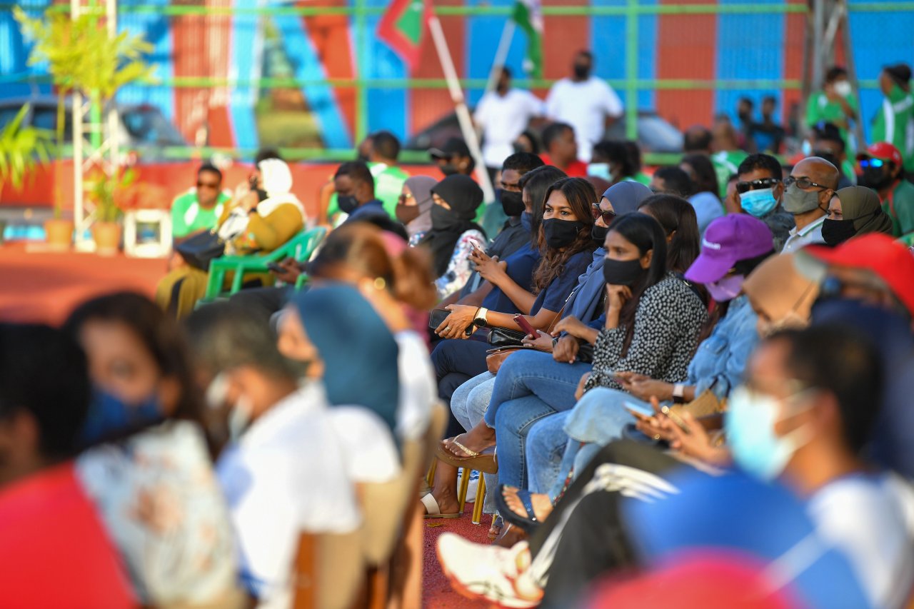 މާލެ ކުޅިވަރު އެކުވެނީގެ ސިންތެޓިކް ޓްރެކް ހުޅުވުން