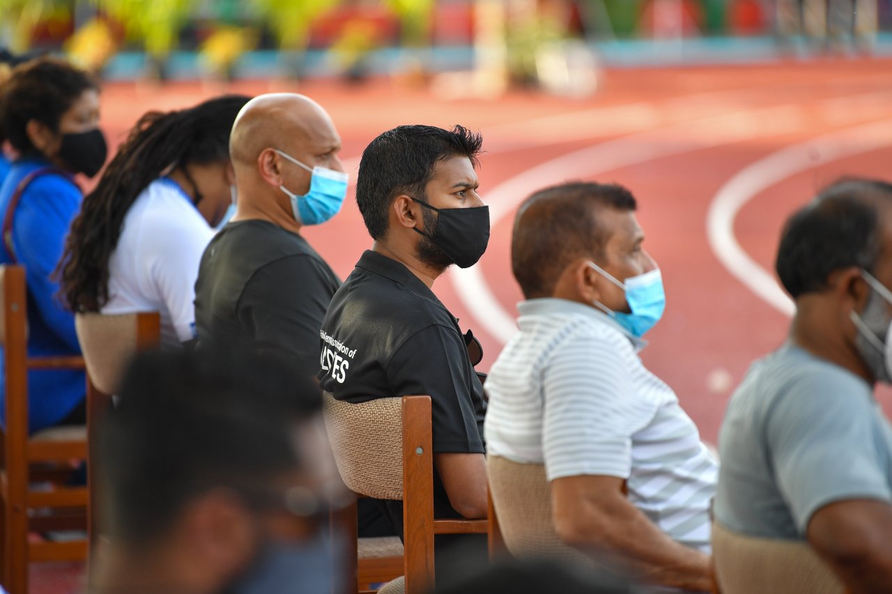 މާލެ ކުޅިވަރު އެކުވެނީގެ ސިންތެޓިކް ޓްރެކް ހުޅުވުން