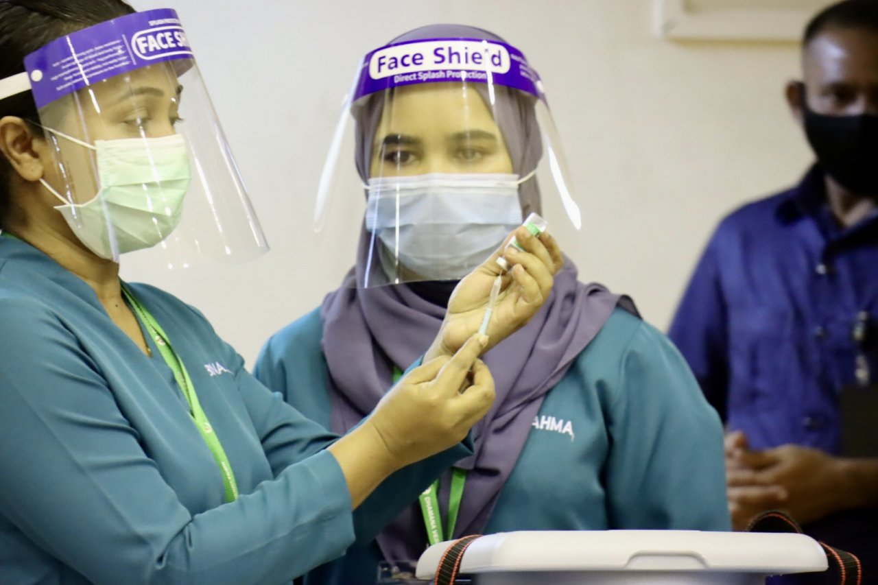 ރާއްޖޭގައި ކޮވިޑް ވެކްސިން ޖަހަން ފެށުން