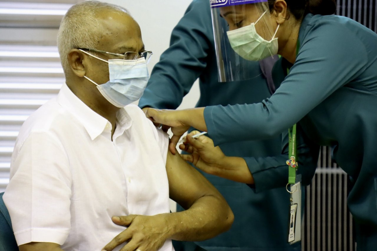 ރާއްޖޭގައި ކޮވިޑް ވެކްސިން ޖަހަން ފެށުން