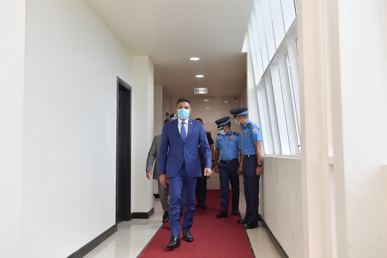 ފުލުހުންގެ ހިދުމަތުގެ އާ ގާނޫނުގެ ދަށުން ފުލުހުން ހުވާ ކުރުން