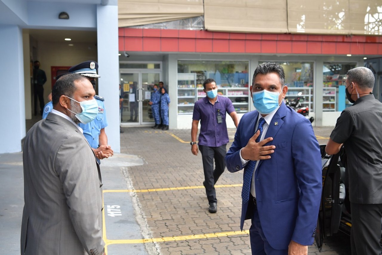 ފުލުހުންގެ ހިދުމަތުގެ އާ ގާނޫނުގެ ދަށުން ފުލުހުން ހުވާ ކުރުން