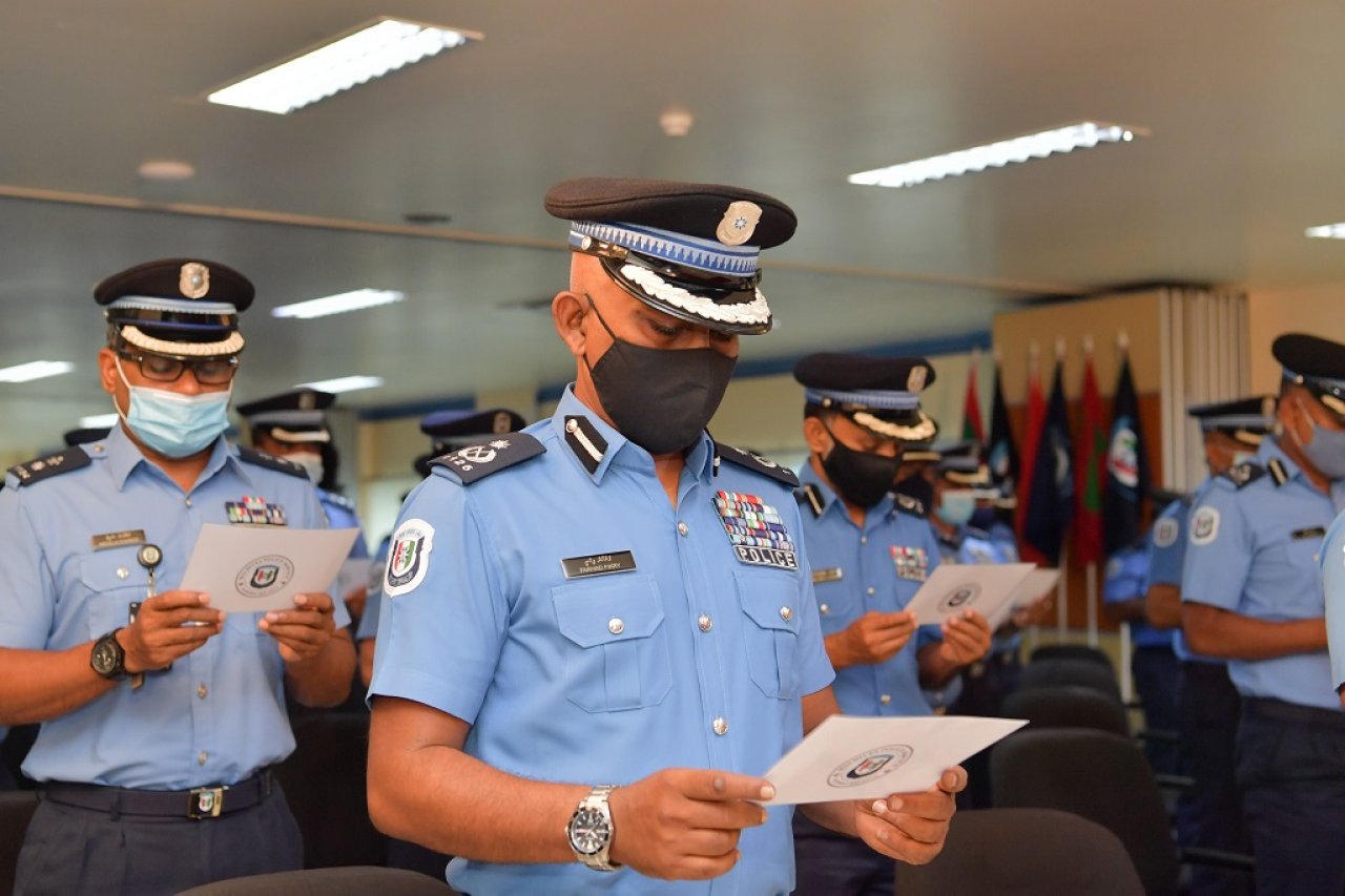 ފުލުހުންގެ ހިދުމަތުގެ އާ ގާނޫނުގެ ދަށުން ފުލުހުން ހުވާ ކުރުން