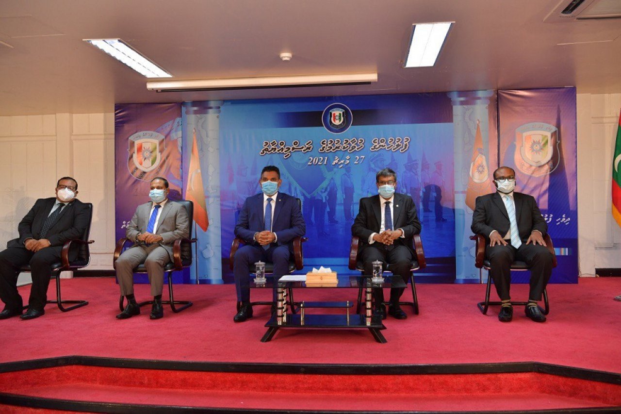 ފުލުހުންގެ ހިދުމަތުގެ އާ ގާނޫނުގެ ދަށުން ފުލުހުން ހުވާ ކުރުން