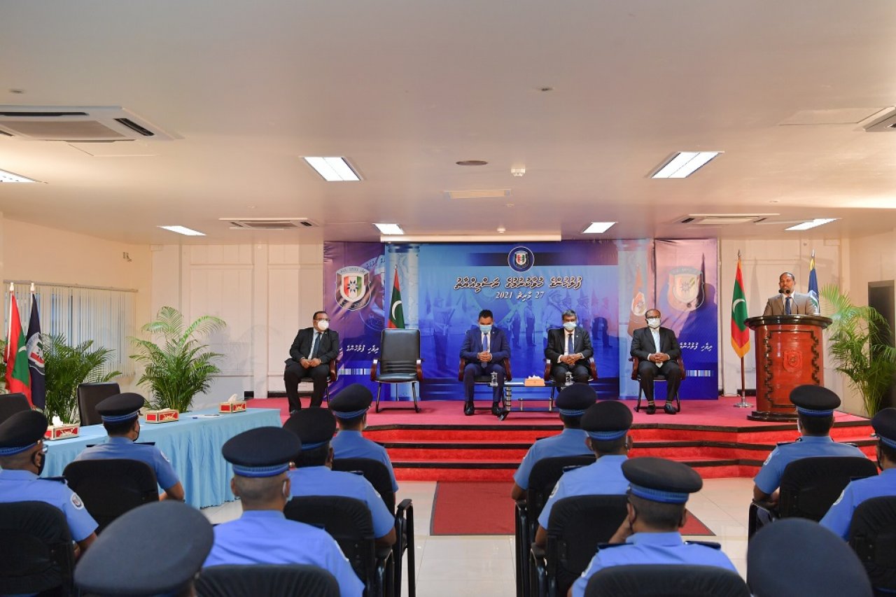 ފުލުހުންގެ ހިދުމަތުގެ އާ ގާނޫނުގެ ދަށުން ފުލުހުން ހުވާ ކުރުން