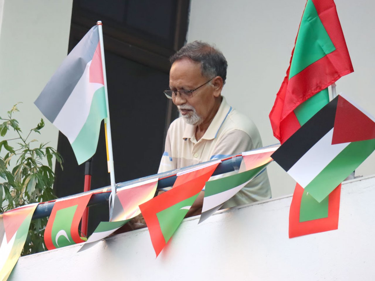 ފަލަސްތީނާ އެކު ދިވެހިރާއްޖެ: ދިދަ ވިހުރާލުމުގެ ހަވީރު