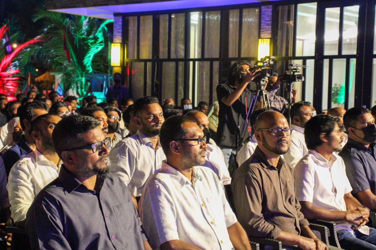 ކ. ހުރާގެ ފެނާއި ނަރުދަމާ އަދި ކަރަންޓުގެ ނިޒާމް ފެނަކަ އާ ހަވާލުކޮށްފި