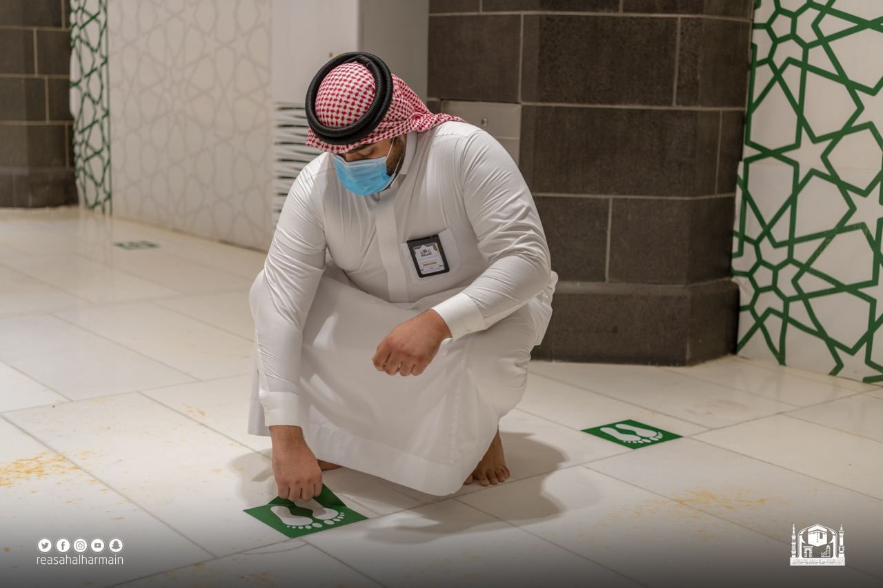 ކޮވިޑާ ގުޅިގެން އެޅި ފިޔަވަޅުތައް އުވާލައި ހަރަމްފުޅު ހުޅުވާލުން