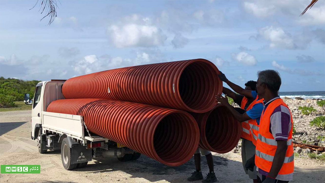 ހދ. ކުމުންދޫގައި އެމްޑަބްލިޔުއެސްސީ އިން ގާއިމްކުރާ ފެނާއި ނަރުދަމާ ނިޒާމްގެ މަސައްކަތް