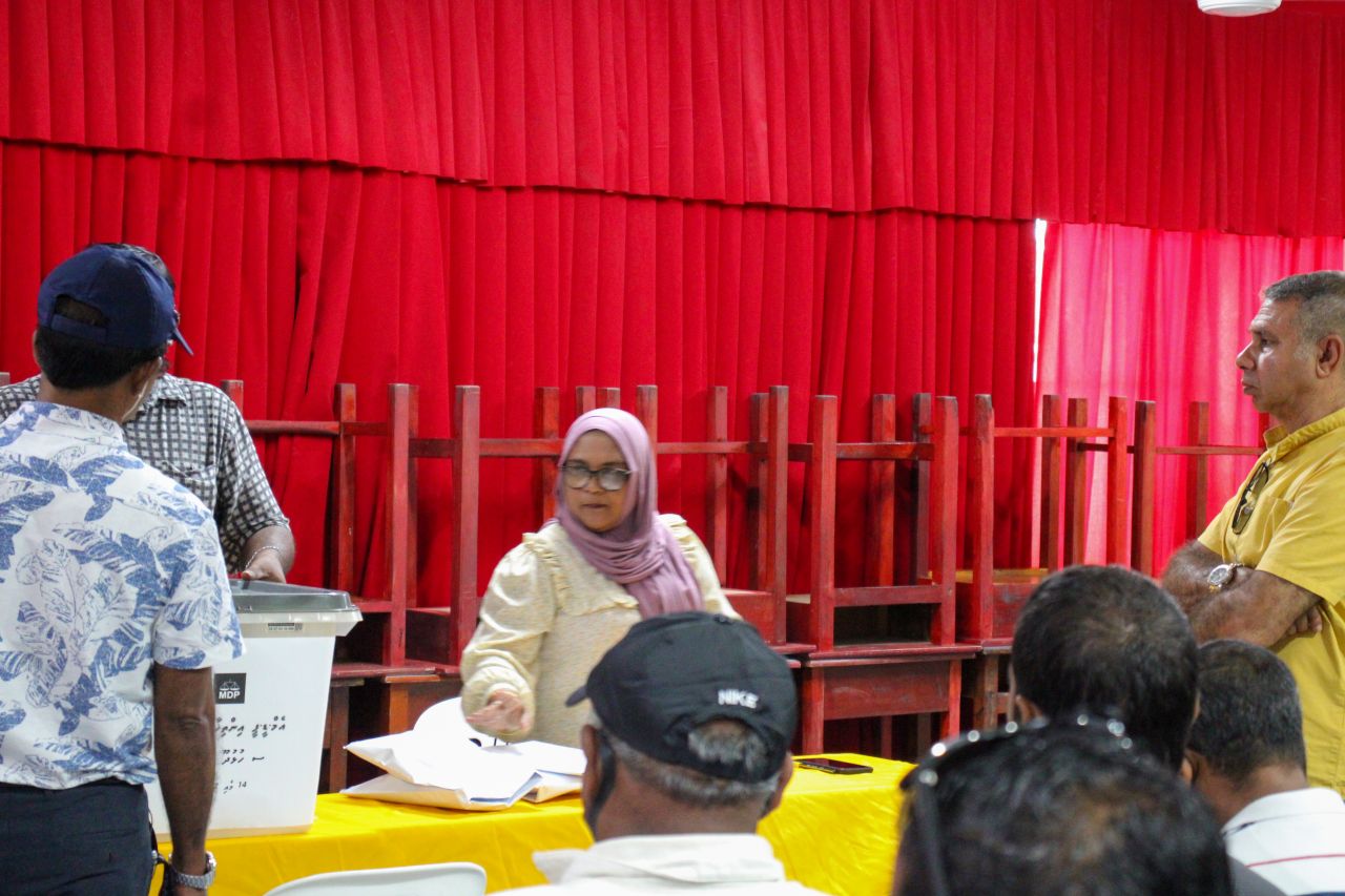 ވާދަވެރި ކެމްޕެއިނަކަށް ފަހު، އެމްޑީޕީގެ ވޯޓުލުން ކުރިއަށް ދަނީ