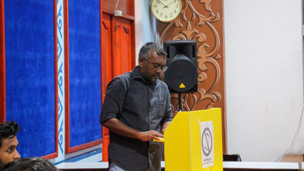 ވާދަވެރި ކެމްޕެއިނަކަށް ފަހު، އެމްޑީޕީގެ ވޯޓުލުން ކުރިއަށް ދަނީ