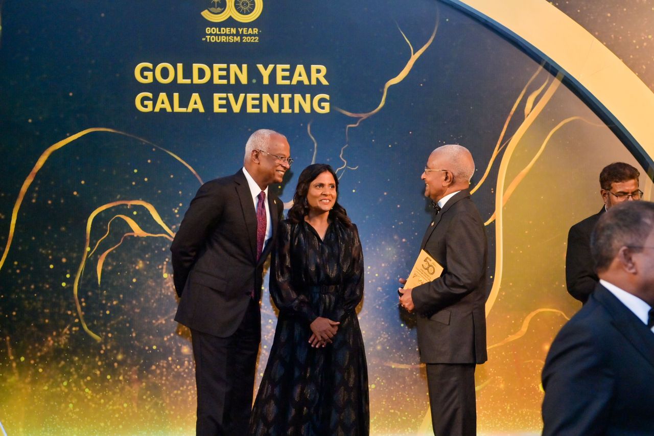 ޓޫރިޒަމް ގޯލްޑަން އިޔާ ގާލާ ޑިނާ