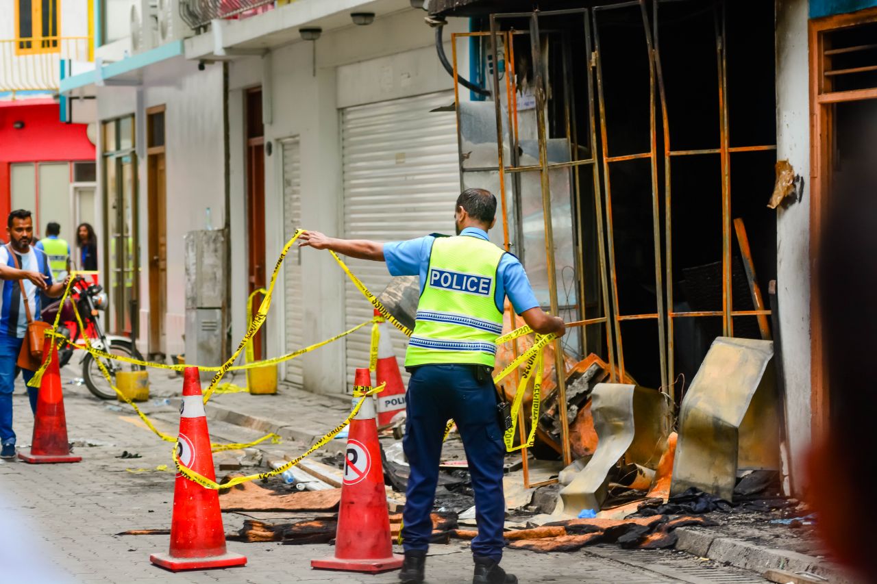 މ. ނިރުފެހި ގޭގައި ހިނގި އަލިފާނުގެ ހާދިސާ