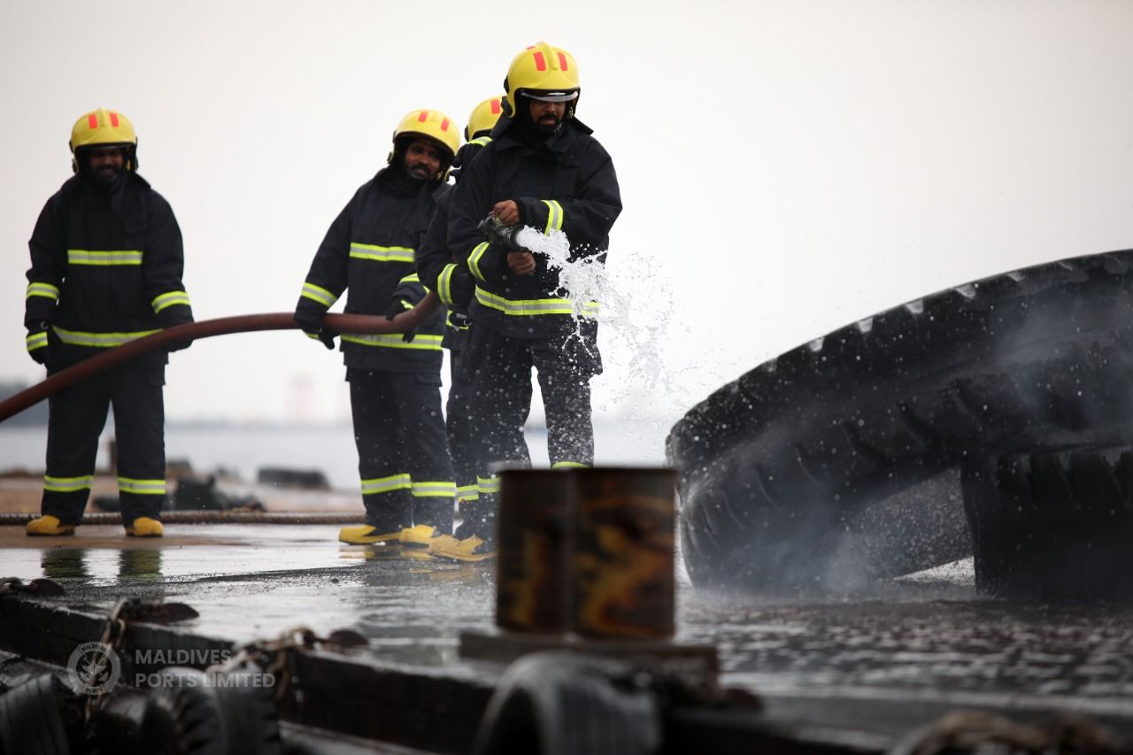 ޕޯޓް ފަޔާ އެންޑް ރެސްކިއު ޑްރިލް