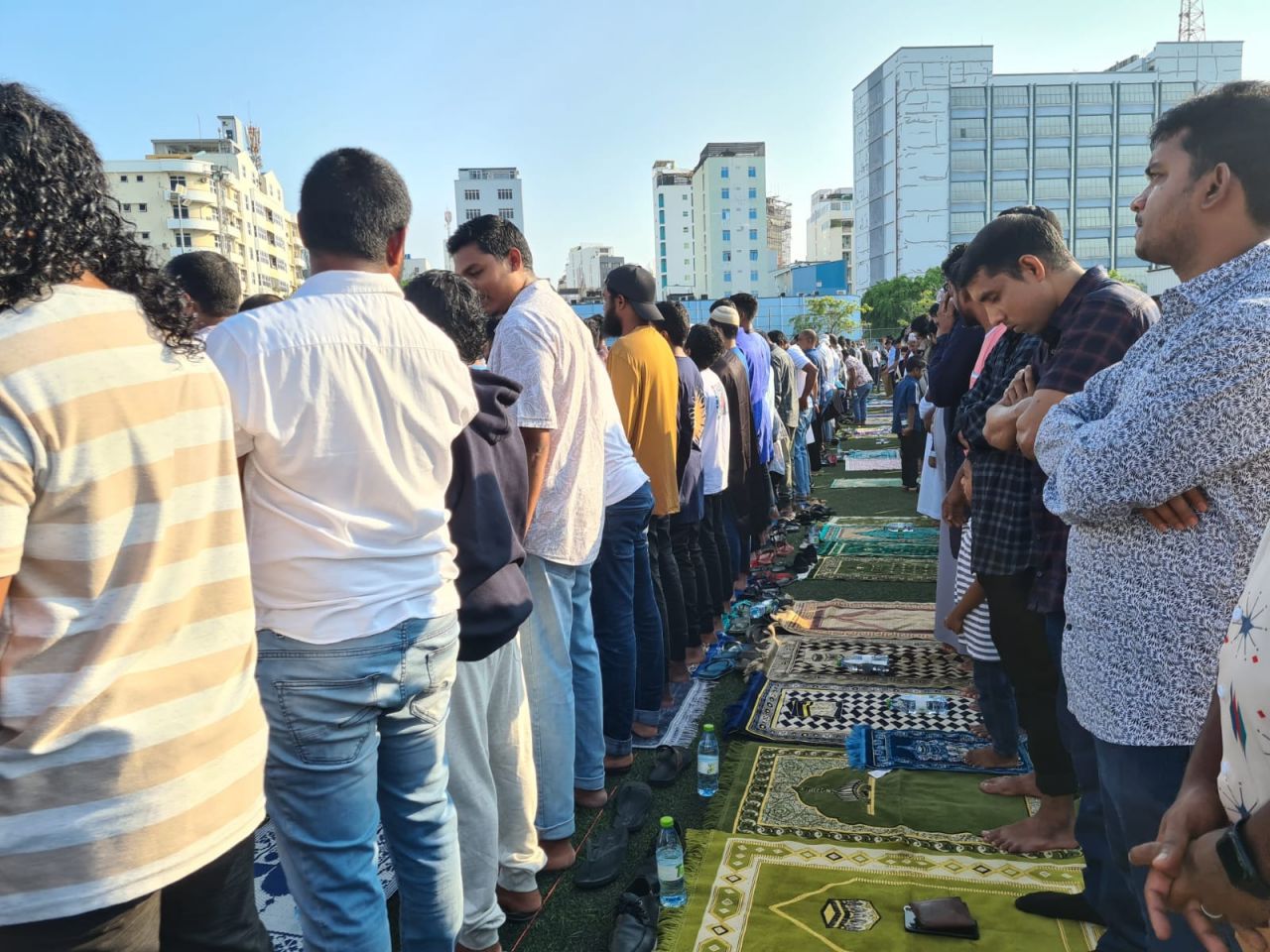 ފިތުރު އީދު 2023 - ބޮޑުޖަމާއަތުގައިި އީދު ނަމާދު ކުރުން