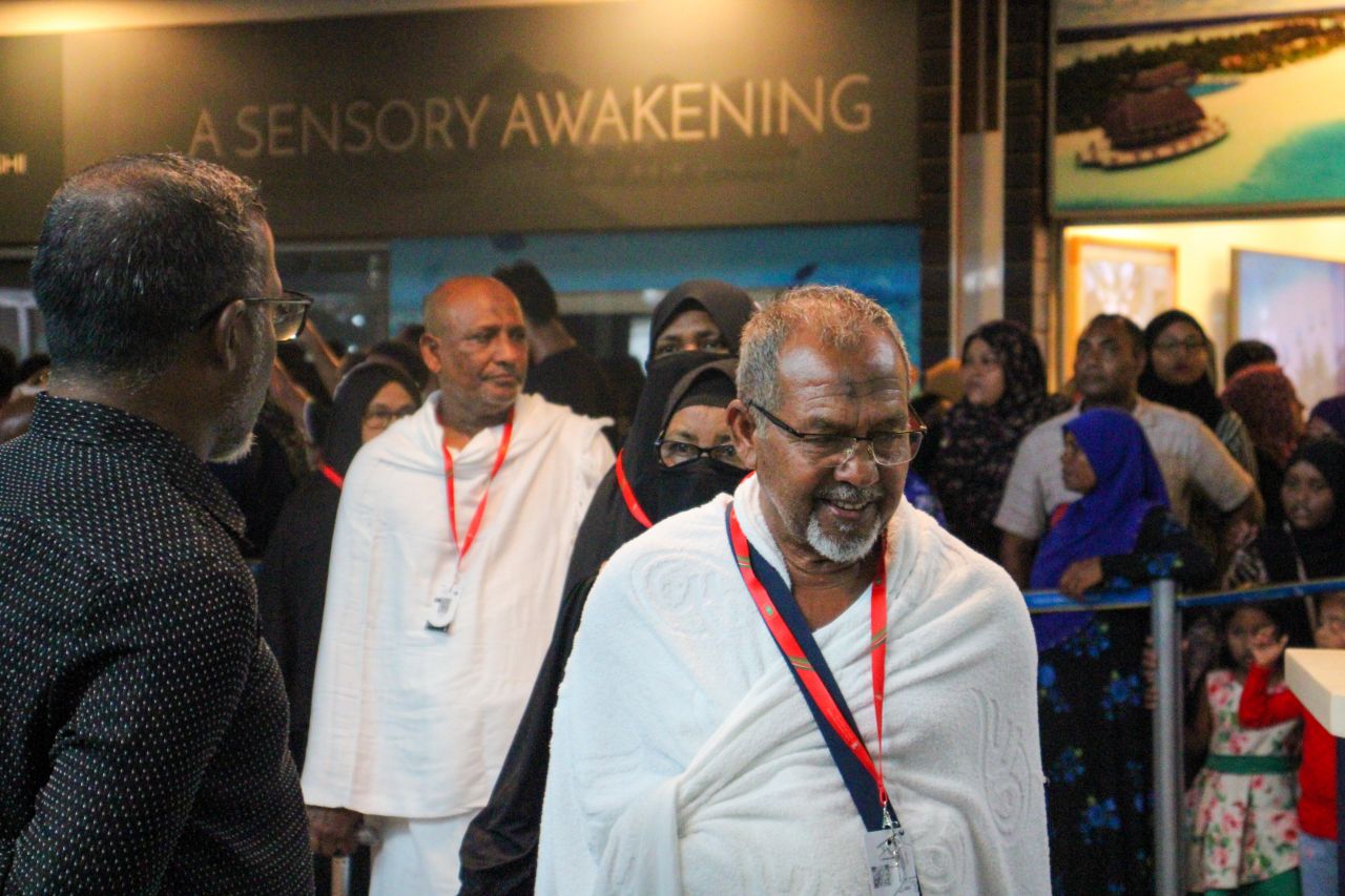 ހައްޖުގެ އަޅުކަން އަދާކުރުމަށްޓަކައި ހައްޖުވެރިން ފުރަން ފެށުން