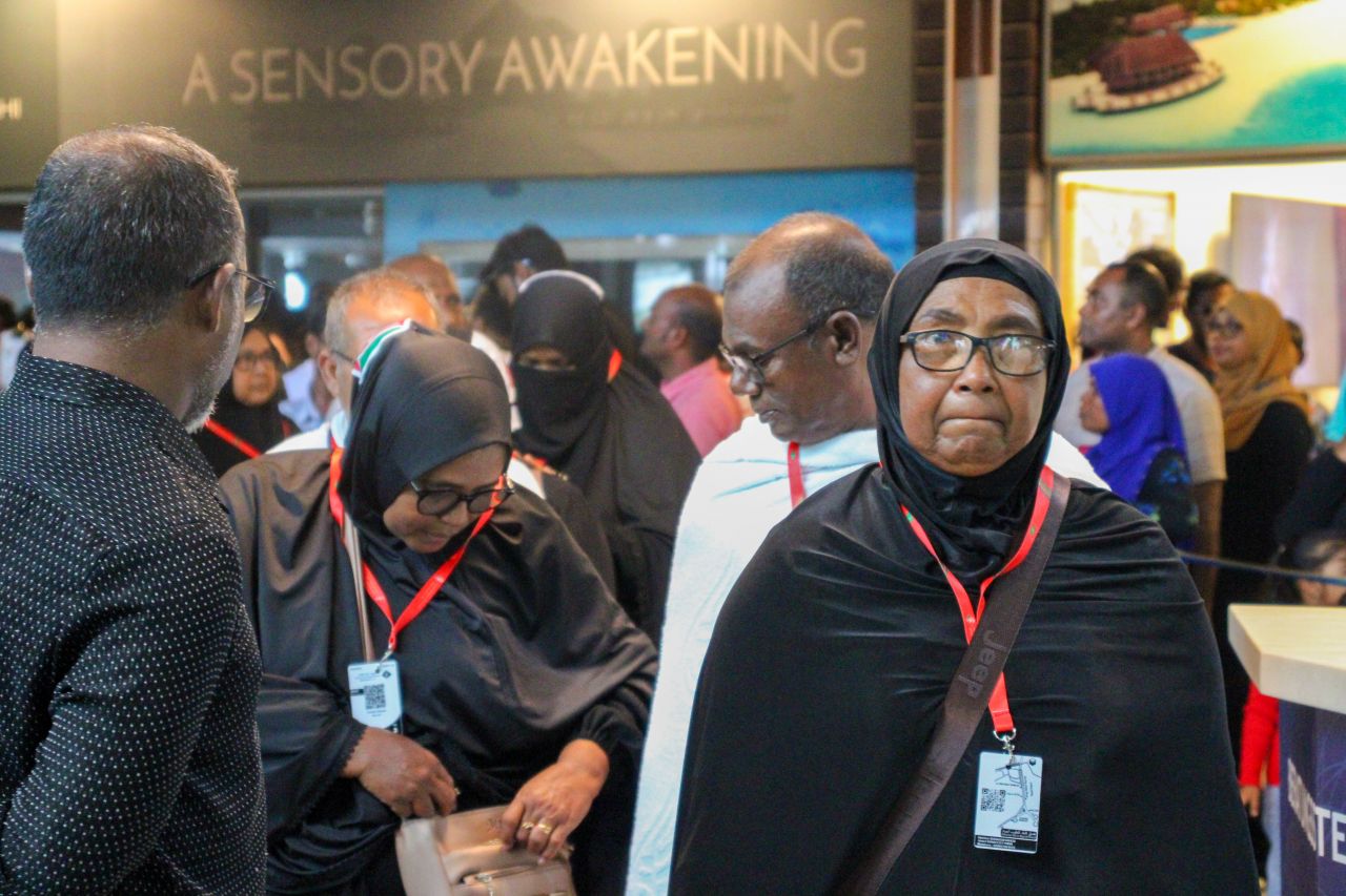 ހައްޖުގެ އަޅުކަން އަދާކުރުމަށްޓަކައި ހައްޖުވެރިން ފުރަން ފެށުން