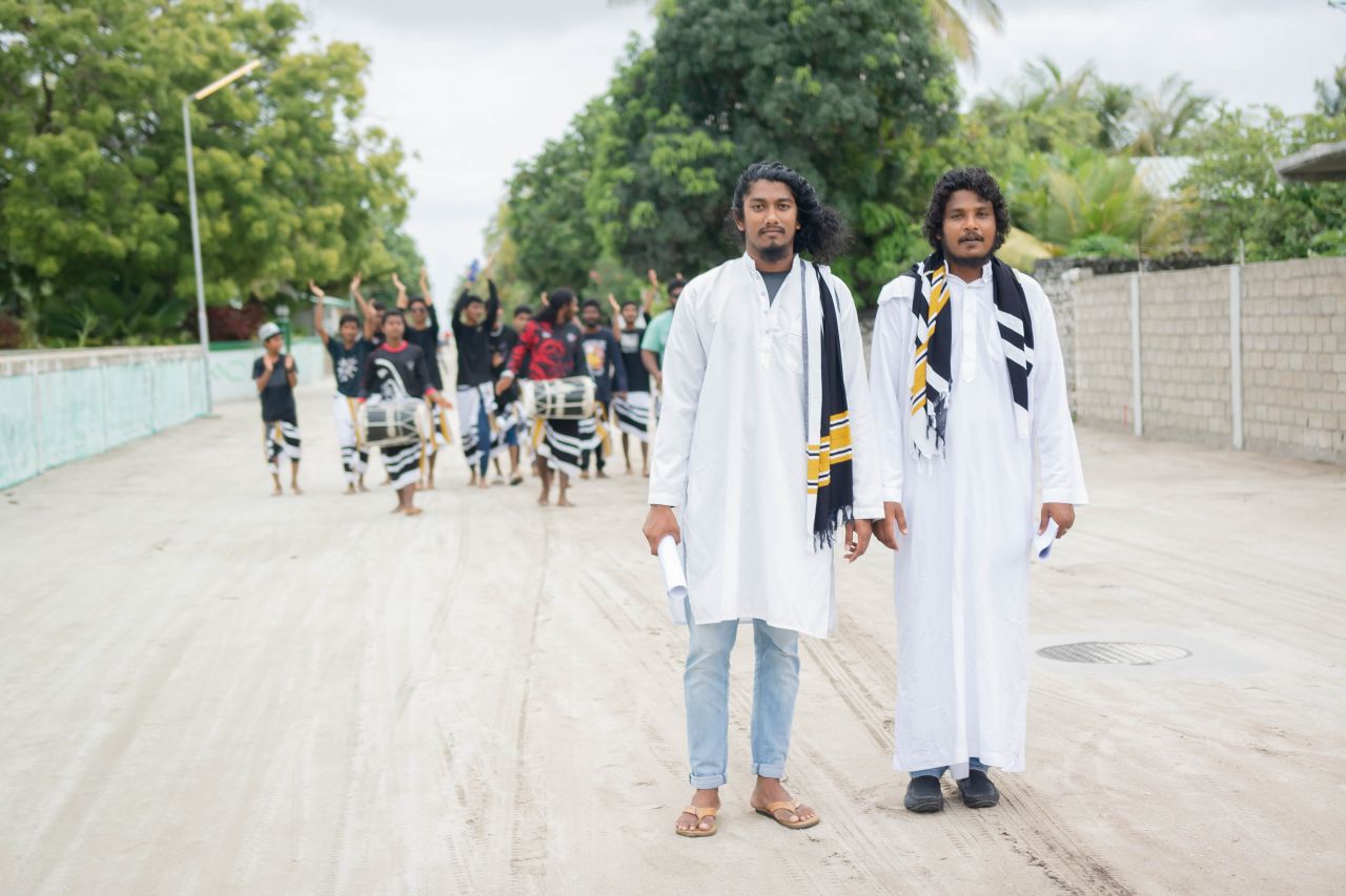 ތަފާތު ވާނީ މި ވަރަކަށް، އީދަށް ދައުވަތު ދިނުންވެސް މާކުރަތުގައި ފޯރި ގަދަ!