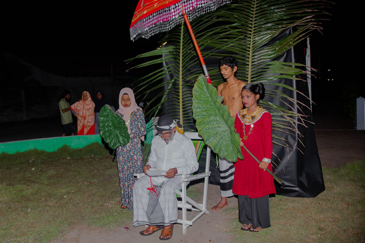 ތަފާތު ވާނީ މި ވަރަކަށް، އީދަށް ދައުވަތު ދިނުންވެސް މާކުރަތުގައި ފޯރި ގަދަ!