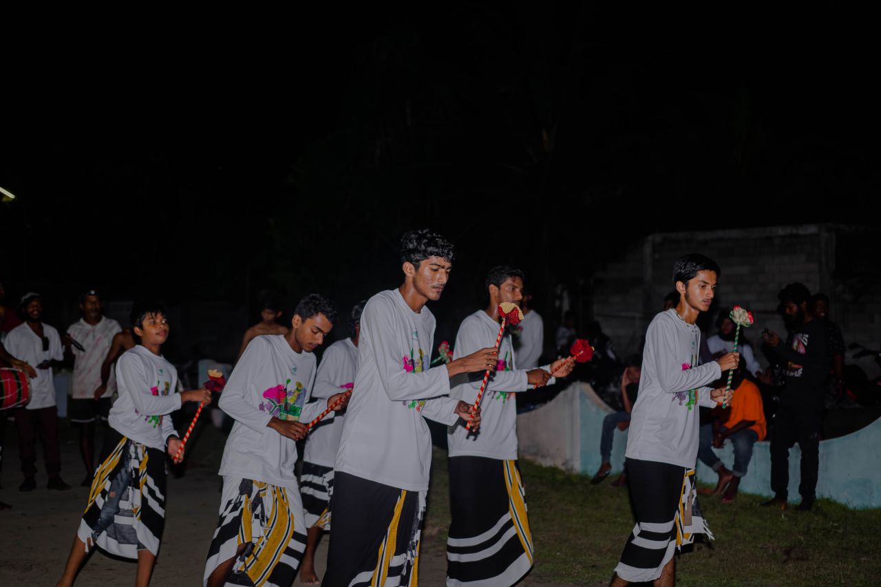 ތަފާތު ވާނީ މި ވަރަކަށް، އީދަށް ދައުވަތު ދިނުންވެސް މާކުރަތުގައި ފޯރި ގަދަ!