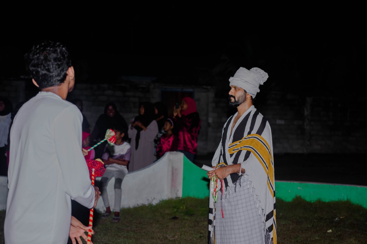 ތަފާތު ވާނީ މި ވަރަކަށް، އީދަށް ދައުވަތު ދިނުންވެސް މާކުރަތުގައި ފޯރި ގަދަ!