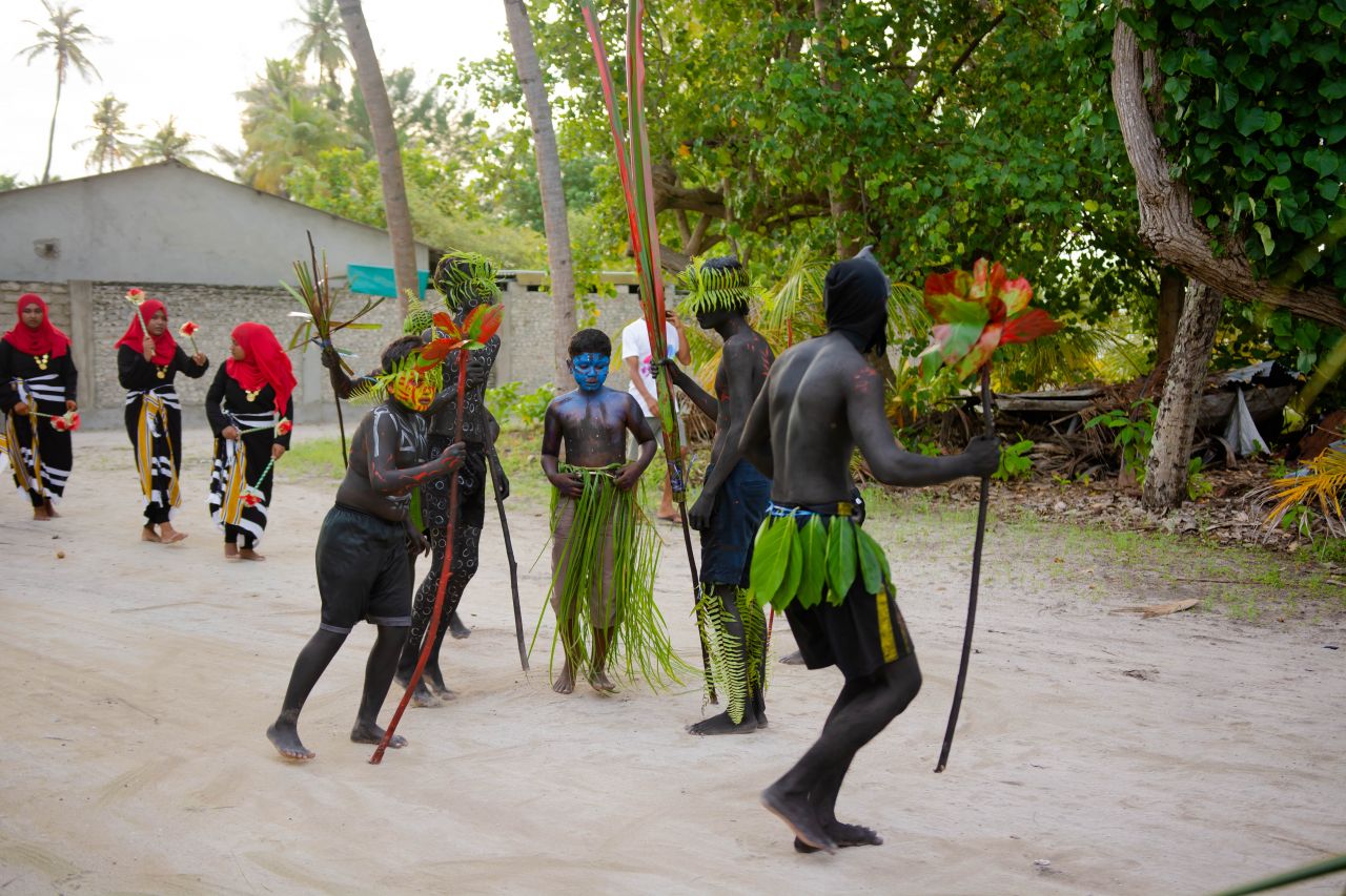 މާކުރަތުގެ ކޯޑީގެ ކުޅިވަރުތައް، ތަފާތު ވެފައި ފޯރި ގަދަ!