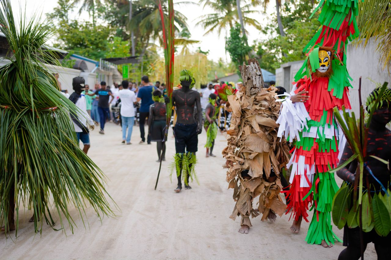 މާކުރަތުގެ ކޯޑީގެ ކުޅިވަރުތައް، ތަފާތު ވެފައި ފޯރި ގަދަ!