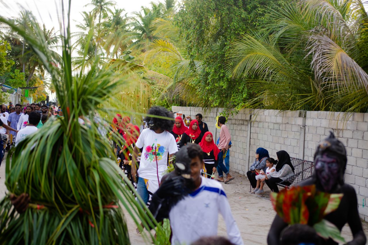 މާކުރަތުގެ ކޯޑީގެ ކުޅިވަރުތައް، ތަފާތު ވެފައި ފޯރި ގަދަ!