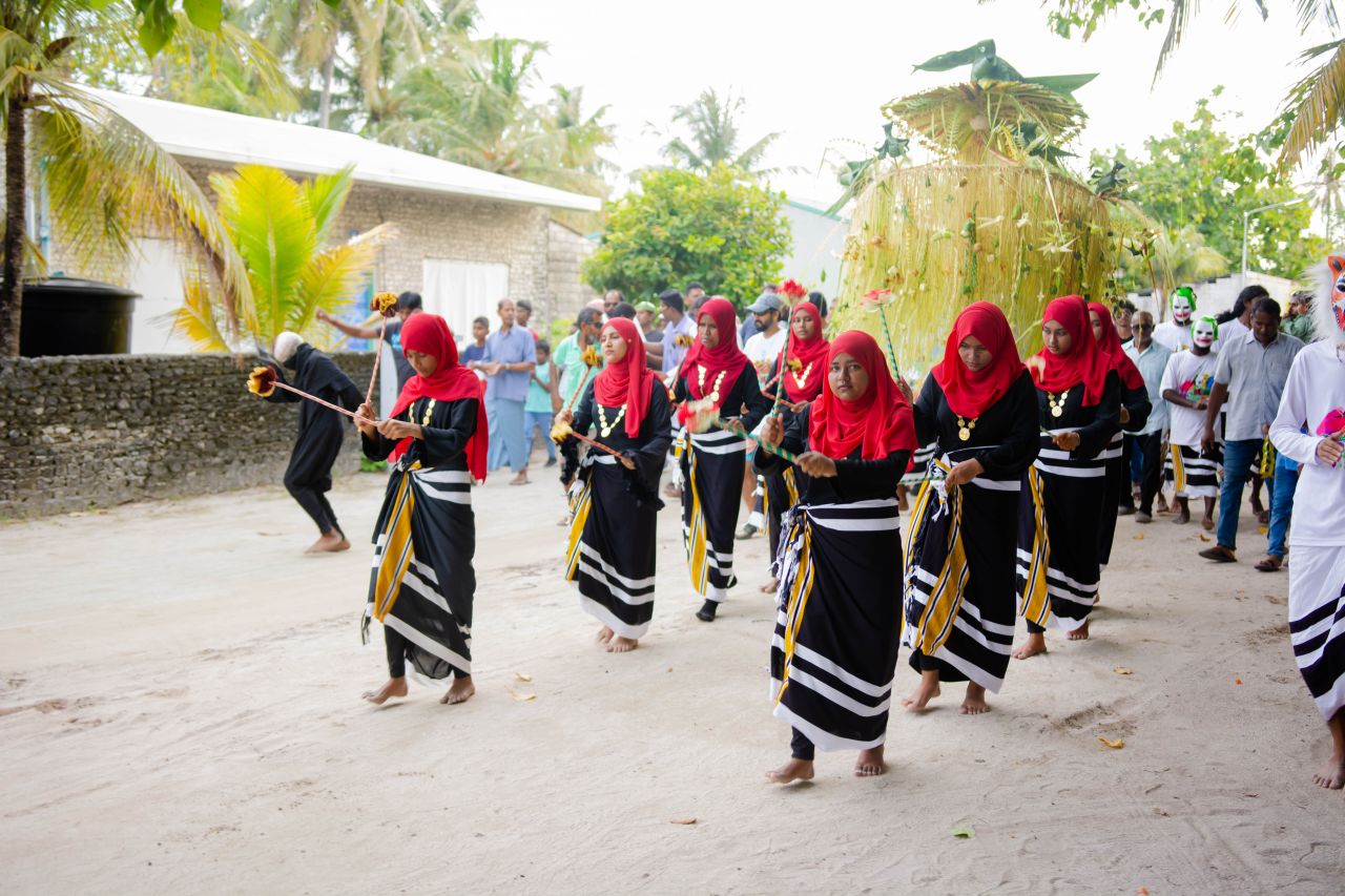 މާކުރަތުގެ ކޯޑީގެ ކުޅިވަރުތައް، ތަފާތު ވެފައި ފޯރި ގަދަ!