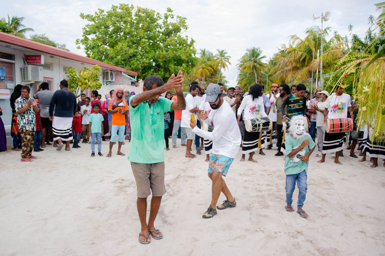 މާކުރަތުގެ ކޯޑީގެ ކުޅިވަރުތައް، ތަފާތު ވެފައި ފޯރި ގަދަ!