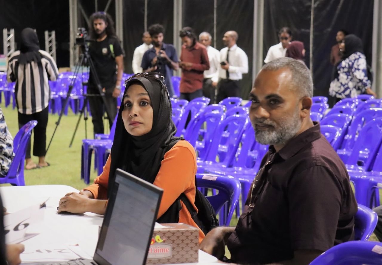 ހުޅުމާލެ ފޭސް2 އިން ގޯތި ލިބުނު މީހުންނަށް ރަޖިސްޓްރީ ހަވާލުކޮށް ބިން ކެނޑުން