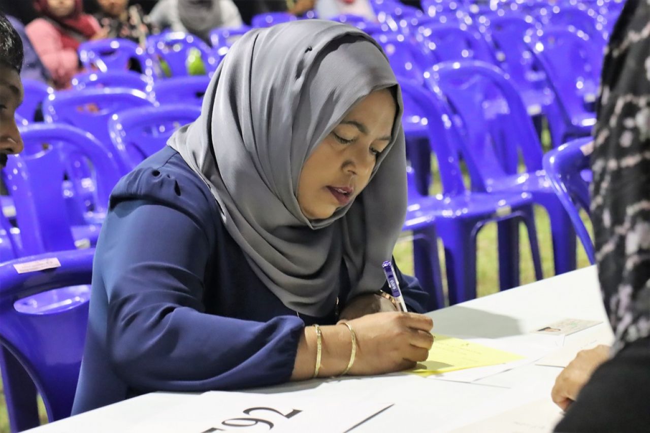 ހުޅުމާލެ ފޭސް2 އިން ގޯތި ލިބުނު މީހުންނަށް ރަޖިސްޓްރީ ހަވާލުކޮށް ބިން ކެނޑުން