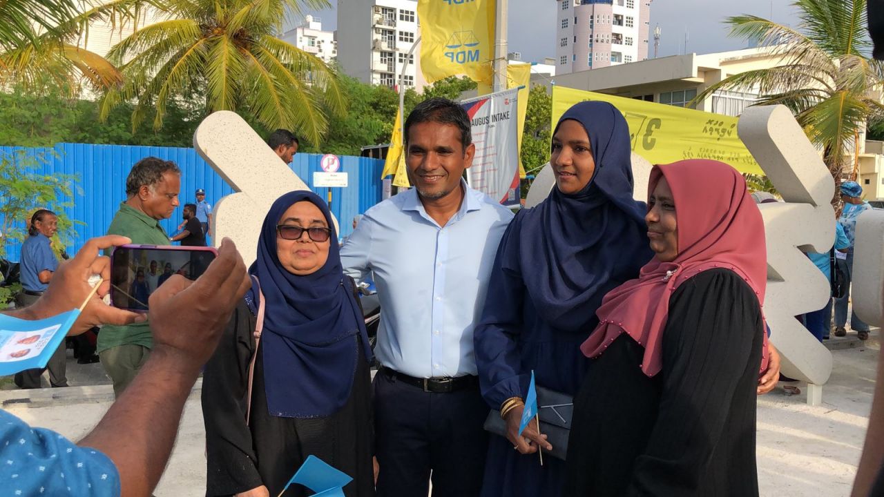 އިލްޔާސްގެ ކެމްޕެއިން ހަރަކާތް ނިންމާލުން