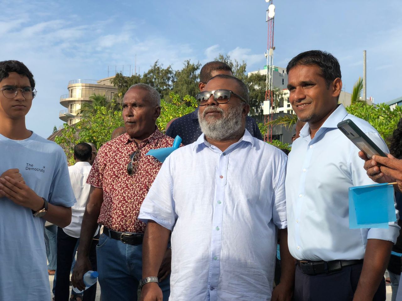 އިލްޔާސްގެ ކެމްޕެއިން ހަރަކާތް ނިންމާލުން