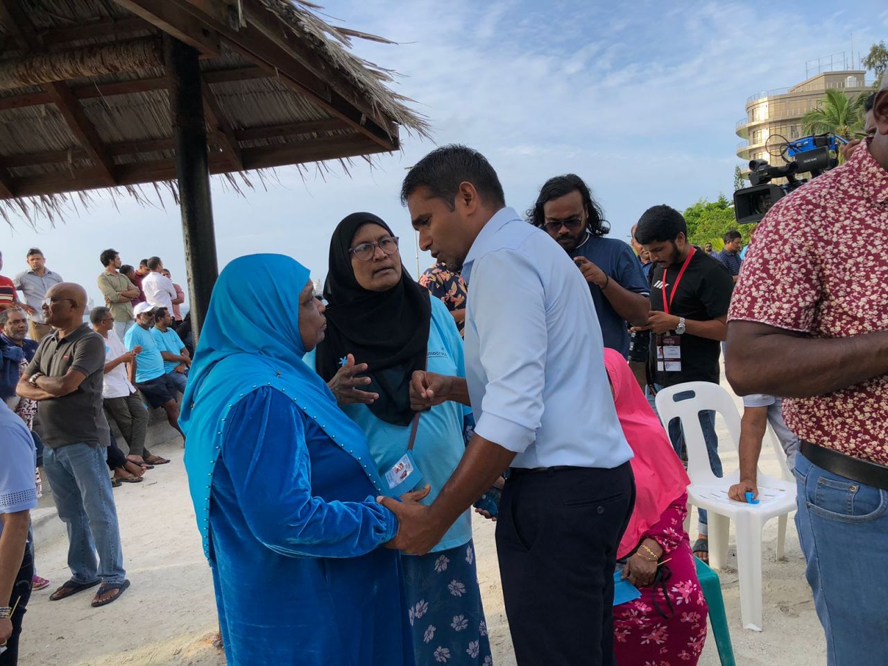 އިލްޔާސްގެ ކެމްޕެއިން ހަރަކާތް ނިންމާލުން