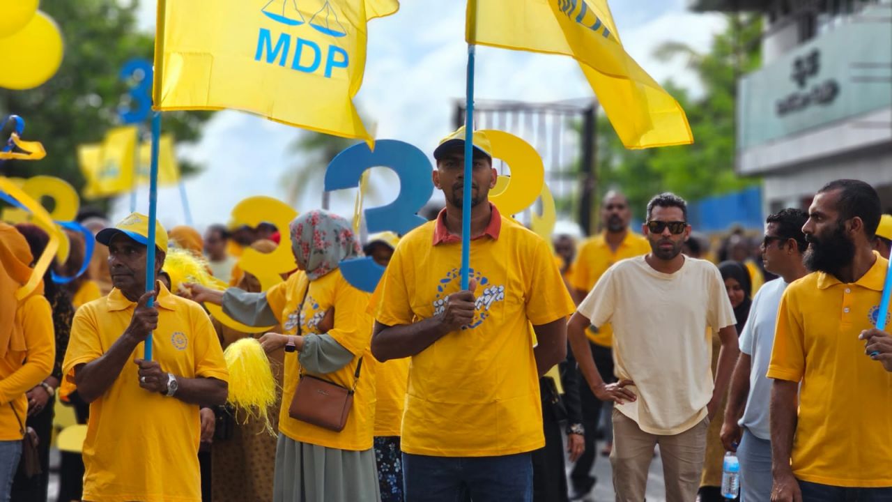 އެމްޑީޕީގެ ކެންޑިޑޭޓް ރައީސް އިބްރާހިމް މުހައްމަދު ސޯލިހުގެ ކެމްޕެއިން ނިންމާ ރެލީ