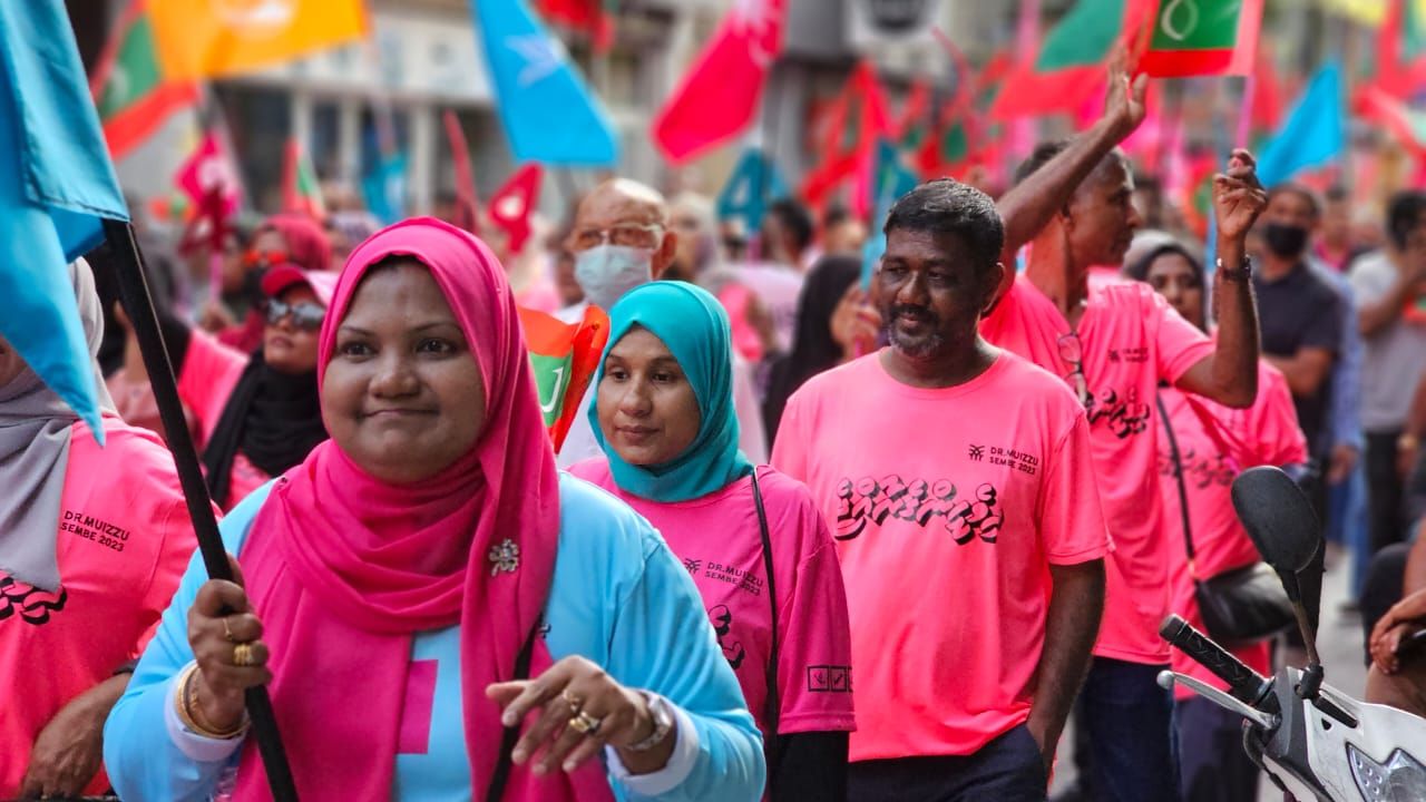 ޕީއެންސީގެ ރިޔާސީ ކެންޑިޑޭޓު ޑރ. މުހައްމަދު މުއިއްޒުގެ ކެމްޕެއިން ނިންމުމުގެ ރެލީ 