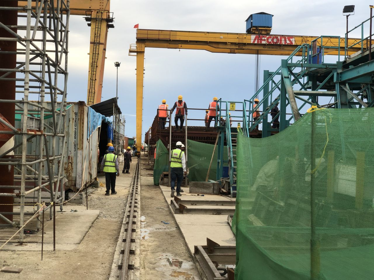 ތިލަމާލެ ބްރިޖުގެ މަސައްކަތް ރައީސް މުއިއްޒު ބައްލަވާލެއްވުން