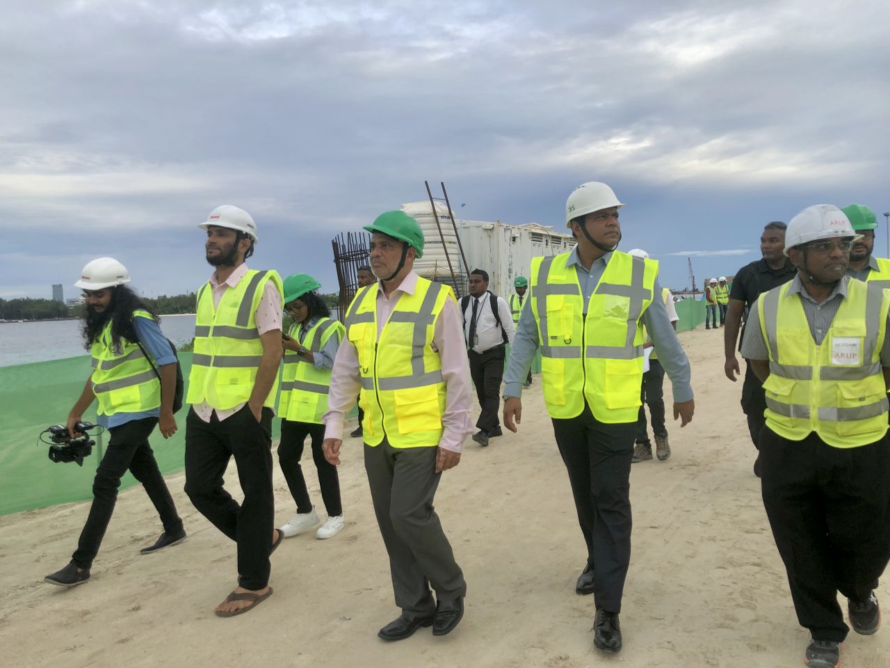 ތިލަމާލެ ބްރިޖުގެ މަސައްކަތް ރައީސް މުއިއްޒު ބައްލަވާލެއްވުން