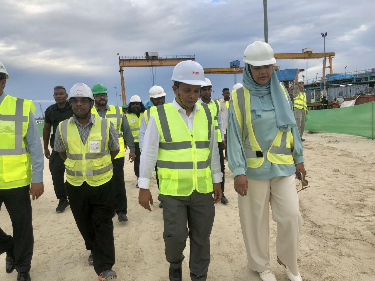 ތިލަމާލެ ބްރިޖުގެ މަސައްކަތް ރައީސް މުއިއްޒު ބައްލަވާލެއްވުން