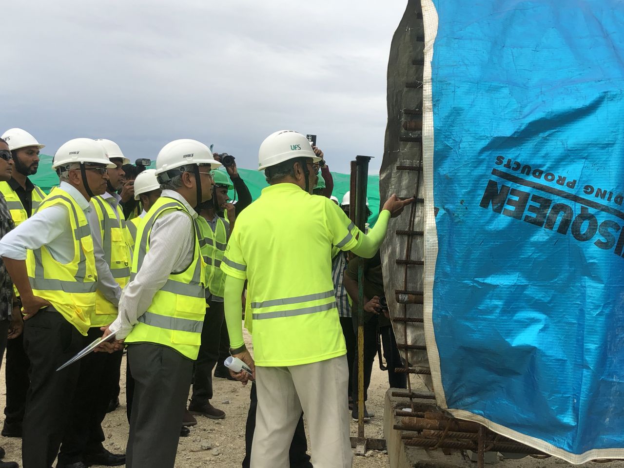 ތިލަމާލެ ބްރިޖުގެ މަސައްކަތް ރައީސް މުއިއްޒު ބައްލަވާލެއްވުން