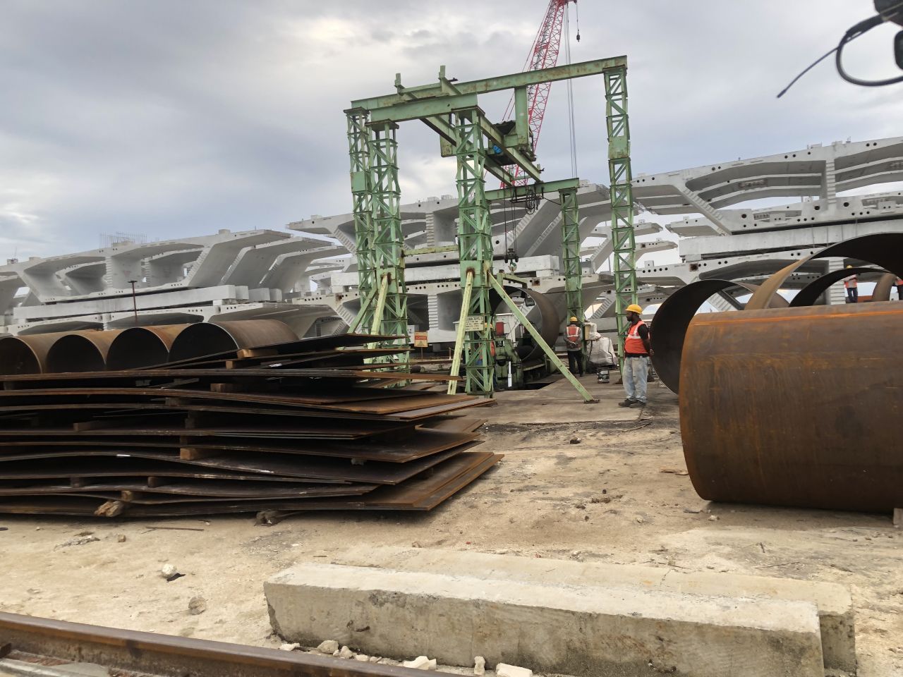 ތިލަމާލެ ބްރިޖުގެ މަސައްކަތް ރައީސް މުއިއްޒު ބައްލަވާލެއްވުން