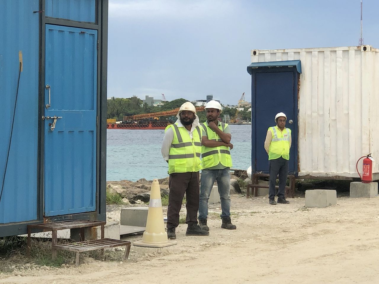 ތިލަމާލެ ބްރިޖުގެ މަސައްކަތް ރައީސް މުއިއްޒު ބައްލަވާލެއްވުން